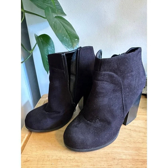 Speed Limit 98 women’s size 7 black heeled boots - Picture 3 of 7